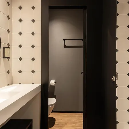 Toc Hostel